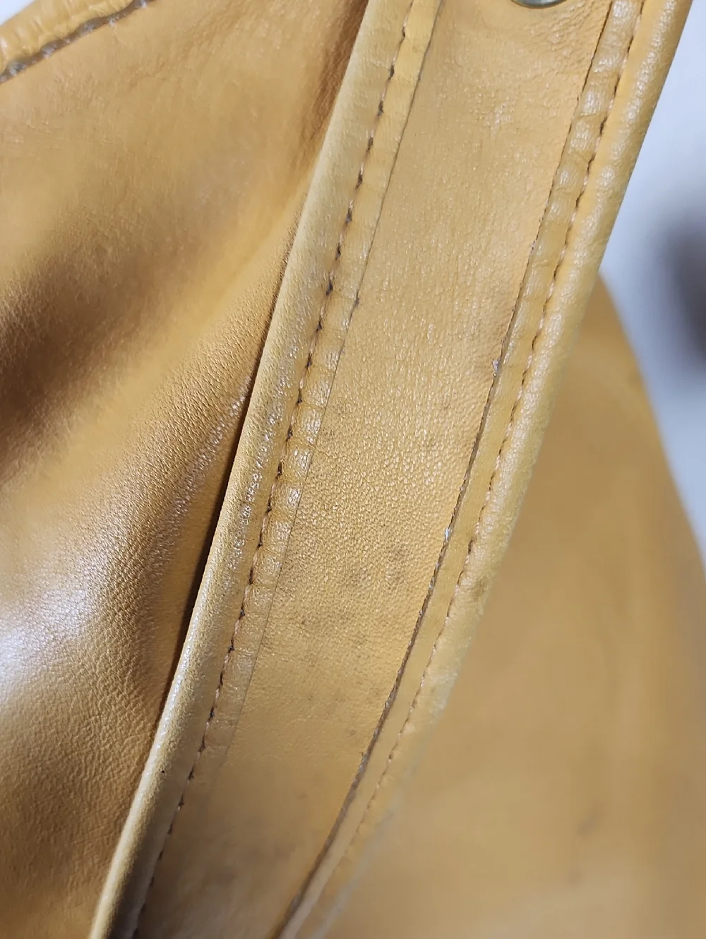Yellow Vintage Coach Duffle Sac #9085